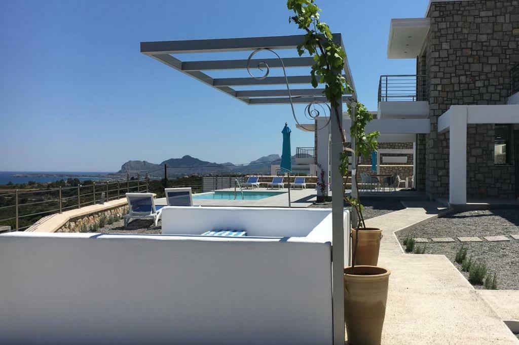 Luxury Villa Hera With Private Pool アファンドウ エクステリア 写真